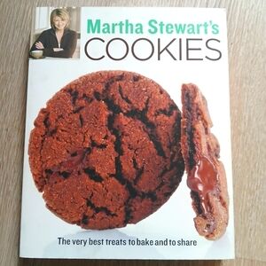 MARTHA STEWART'S COOKIES Cookbook First Edition, Tenth Printing Softcover Fine
